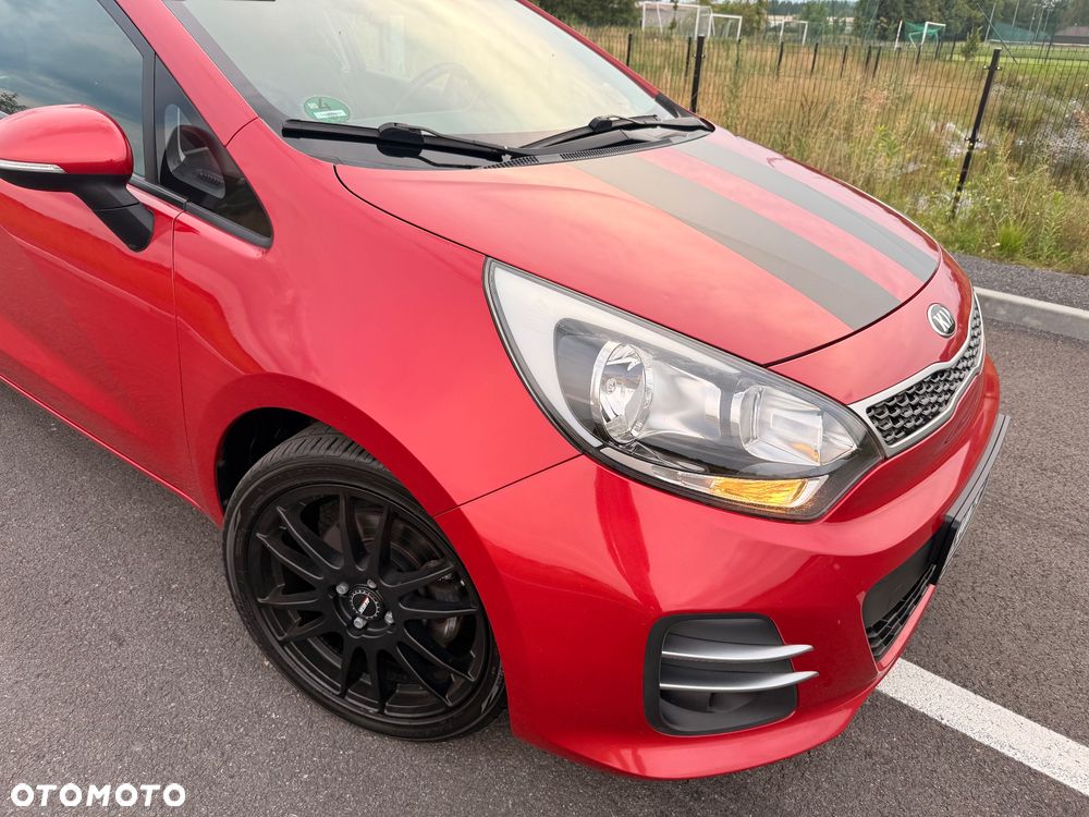 Kia Rio 1.2 L - 2