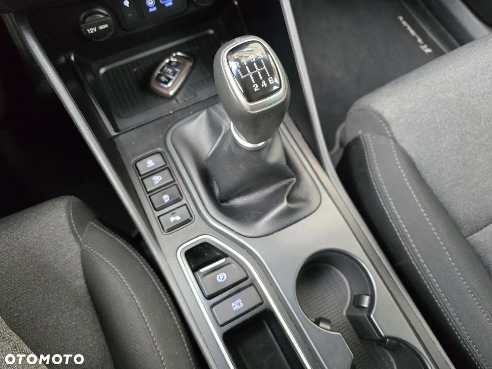 Hyundai Tucson 1.6 GDI BlueDrive Style 2WD - 32
