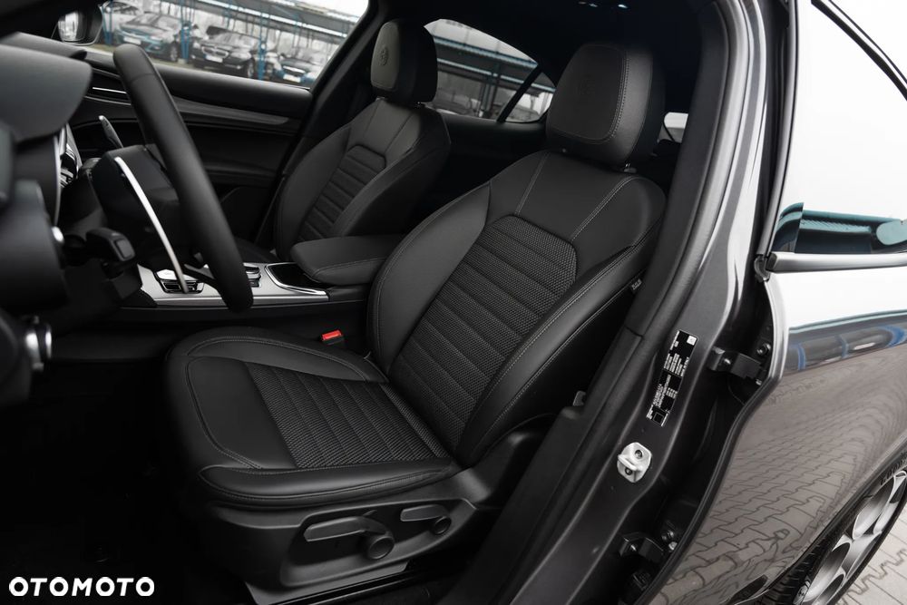Alfa Romeo Stelvio 2.0 Turbo Sprint Q4 - 18