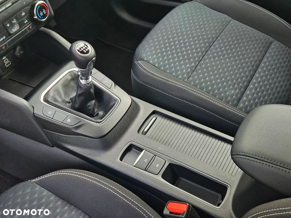 Ford Kuga - 25