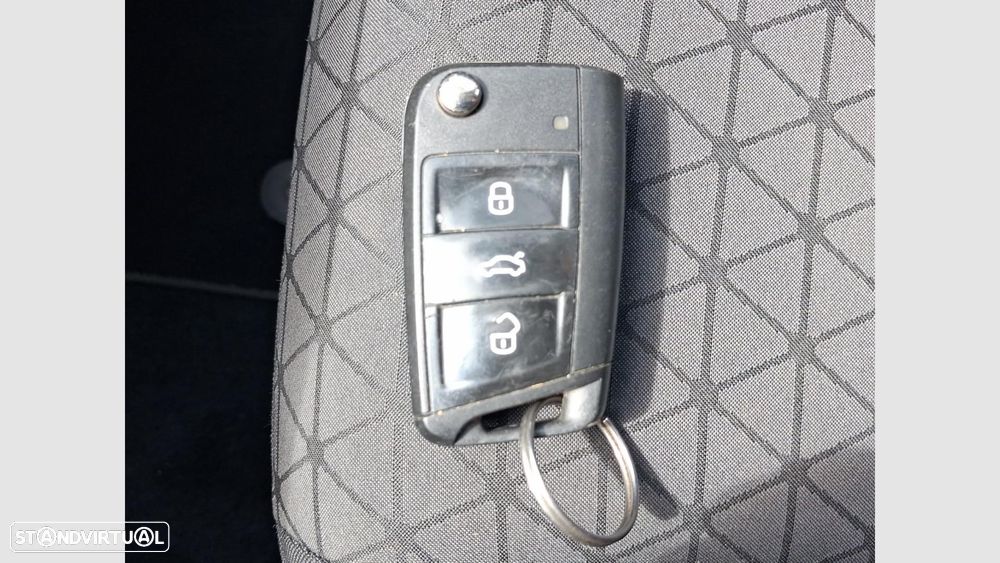 VW T-Cross 1.0 TSI Life - 17