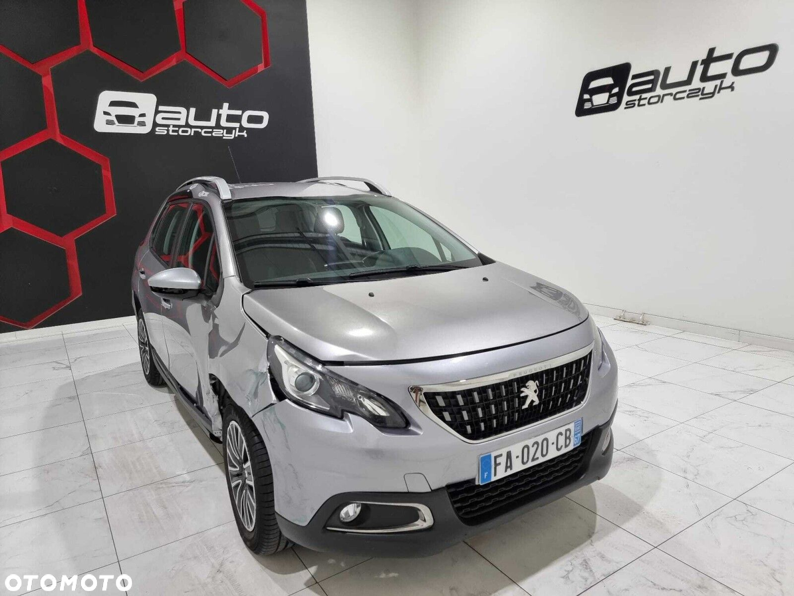 Peugeot 2008 - 11