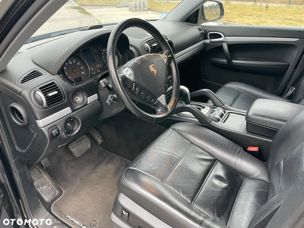 Porsche Cayenne - 13