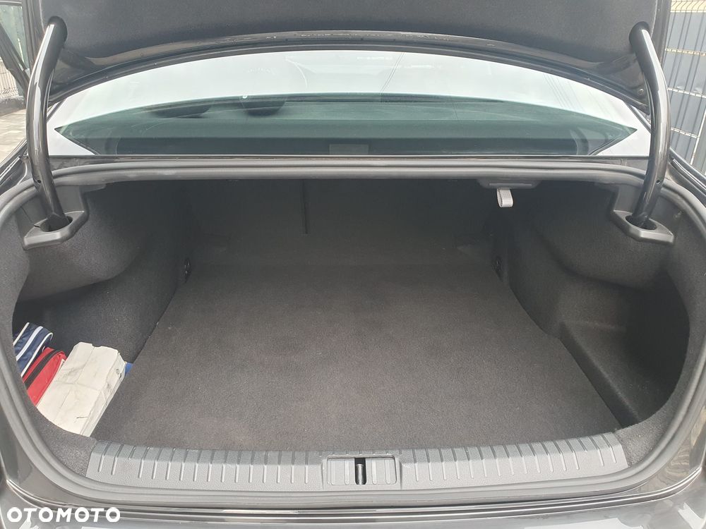 Volkswagen Passat 2.0 TDI BMT Comfortline DSG7 - 11