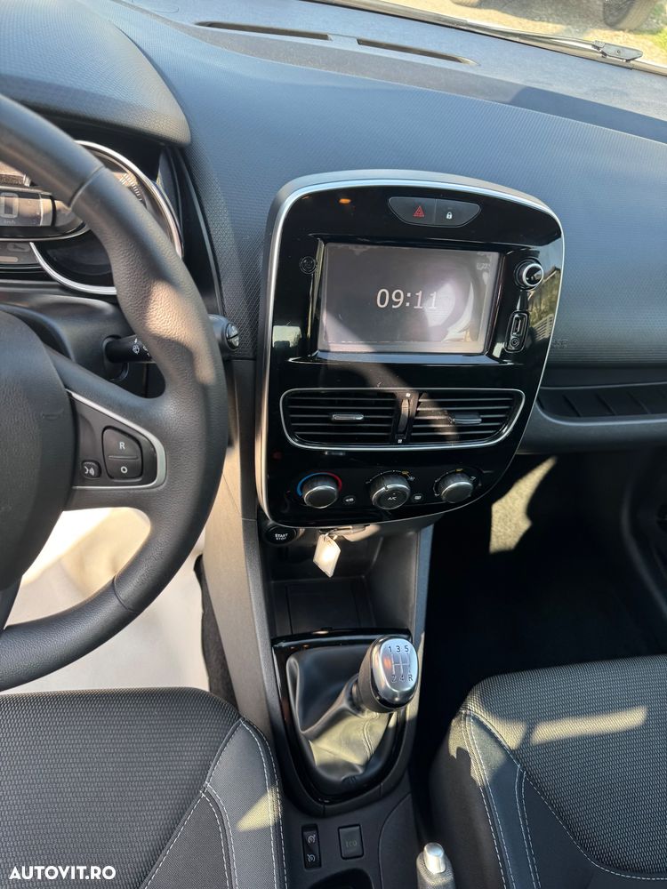 Renault Clio - 12