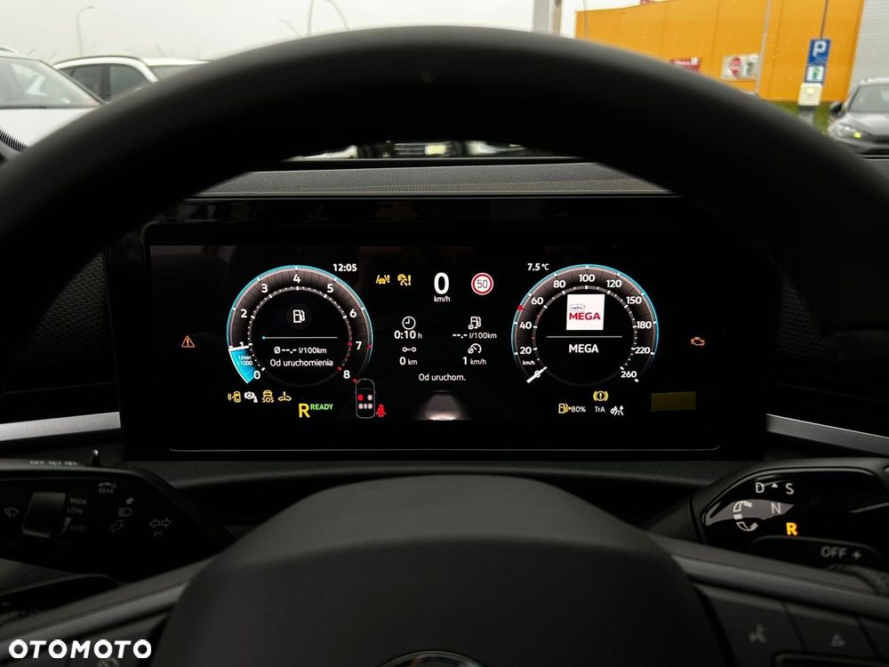 Volkswagen T-Roc - 13