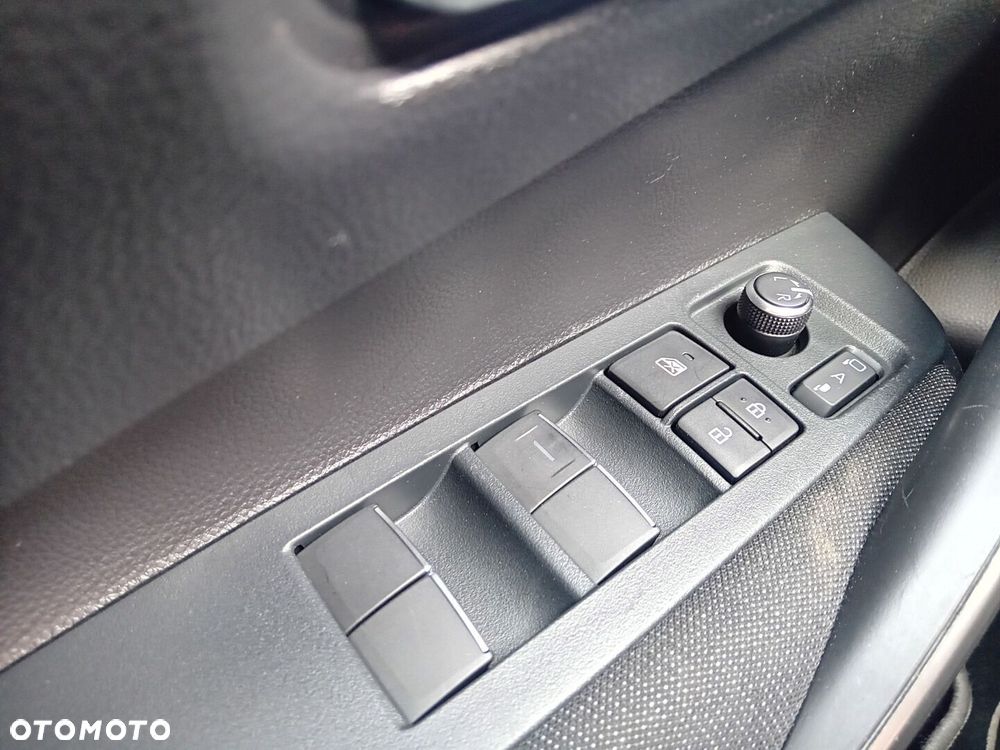 Toyota Corolla 1.8 Hybrid Comfort - 20