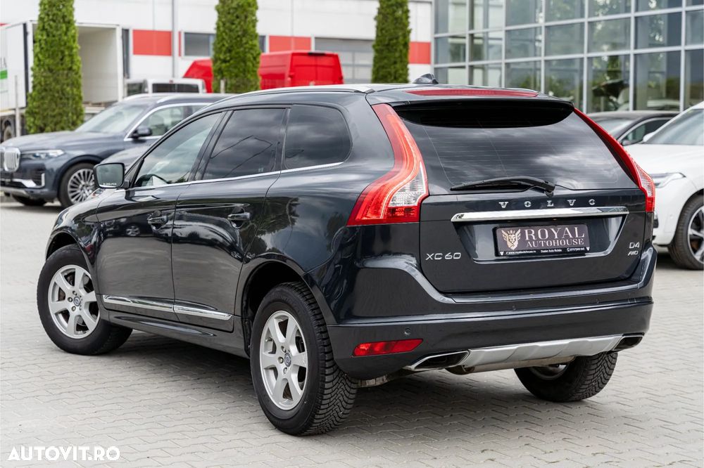 Volvo XC 60 D4 AWD Geartronic Summum - 3