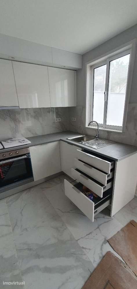 Moradia T2 Geminada - Restaurada - Grande imagem: 4/9