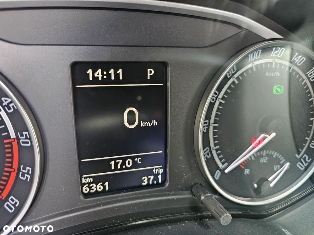 Skoda Octavia 2.0 TDI DPF RS DSG - 22
