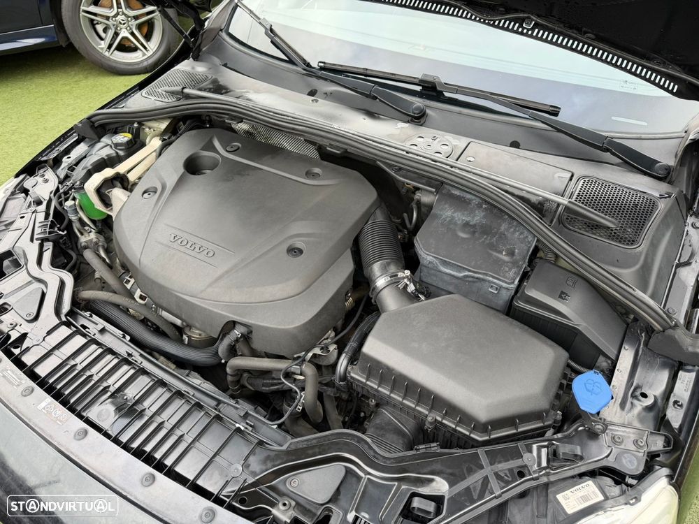 Volvo V60 2.0 D2 R-Design - 56