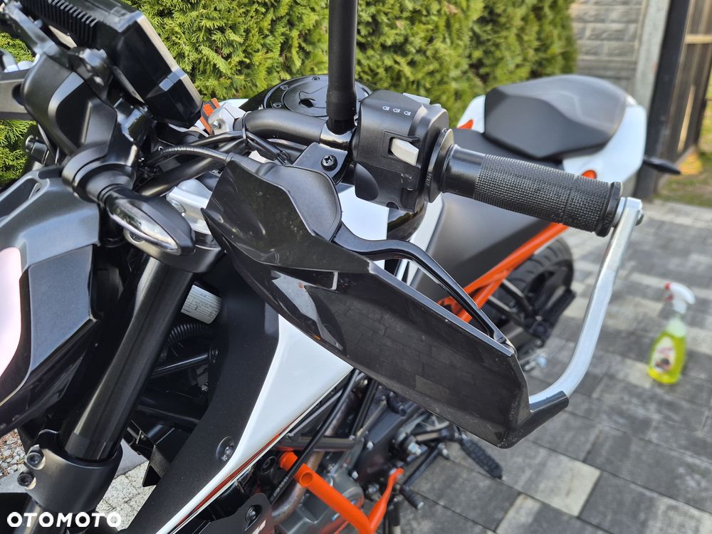 KTM Duke - 10