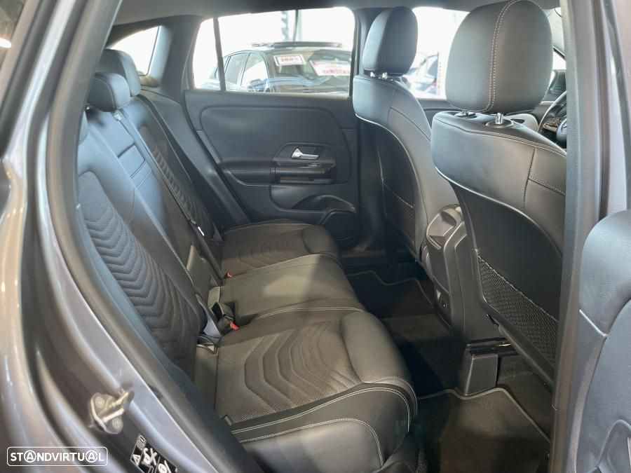 Mercedes-Benz GLA 250 e 8G-DCT Style - 29