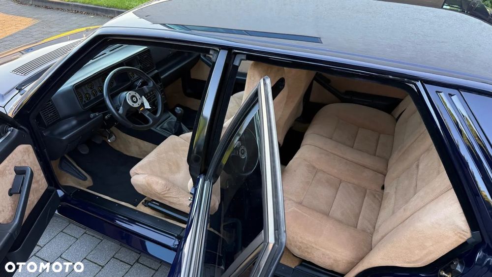 Lancia Delta 2000 HF Integrale Sedici - 22