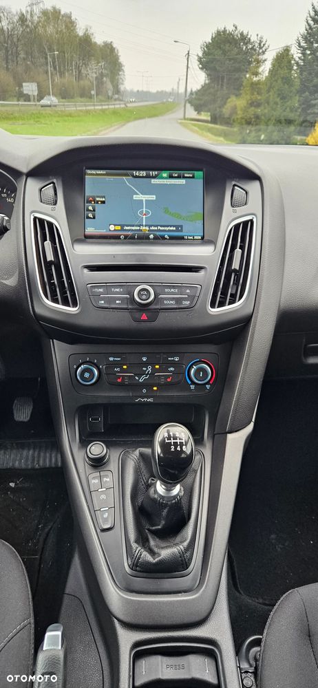 Ford Focus 1.6 TDCi DPF Start-Stopp-System SYNC Edition - 13