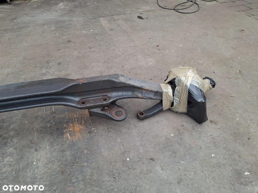 BELKA PRZÓD 17,5 8 SZPILEK DAF LF 220 EURO 6 - 6