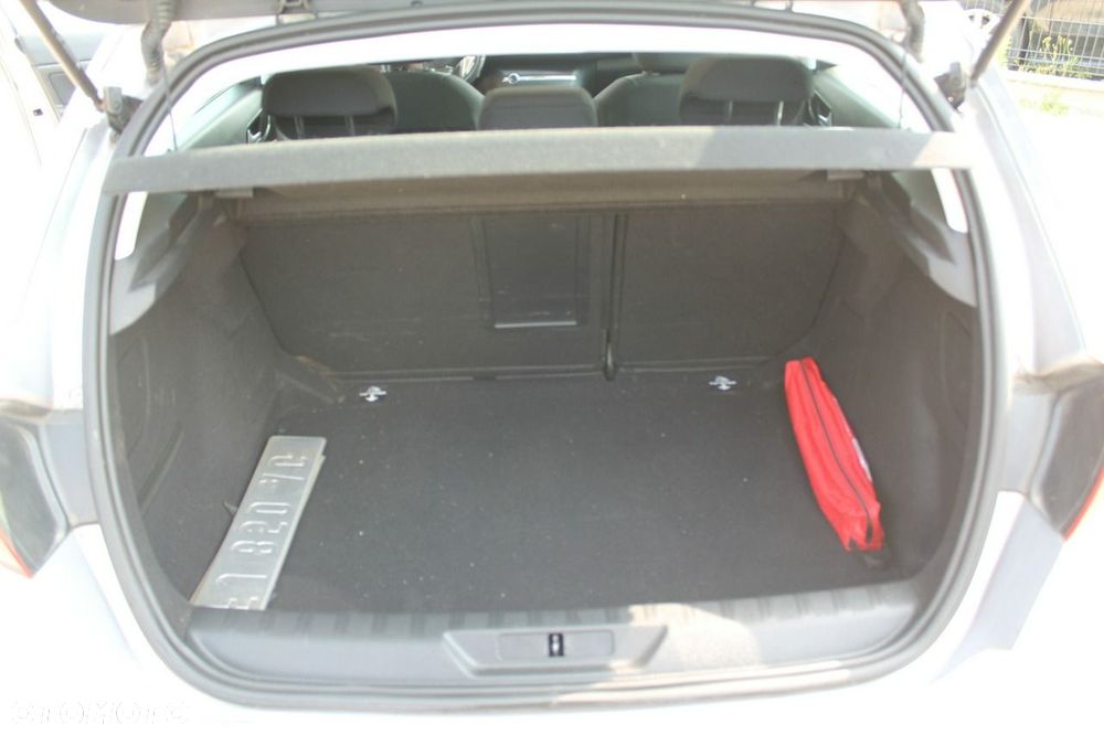 Peugeot 308 - 14