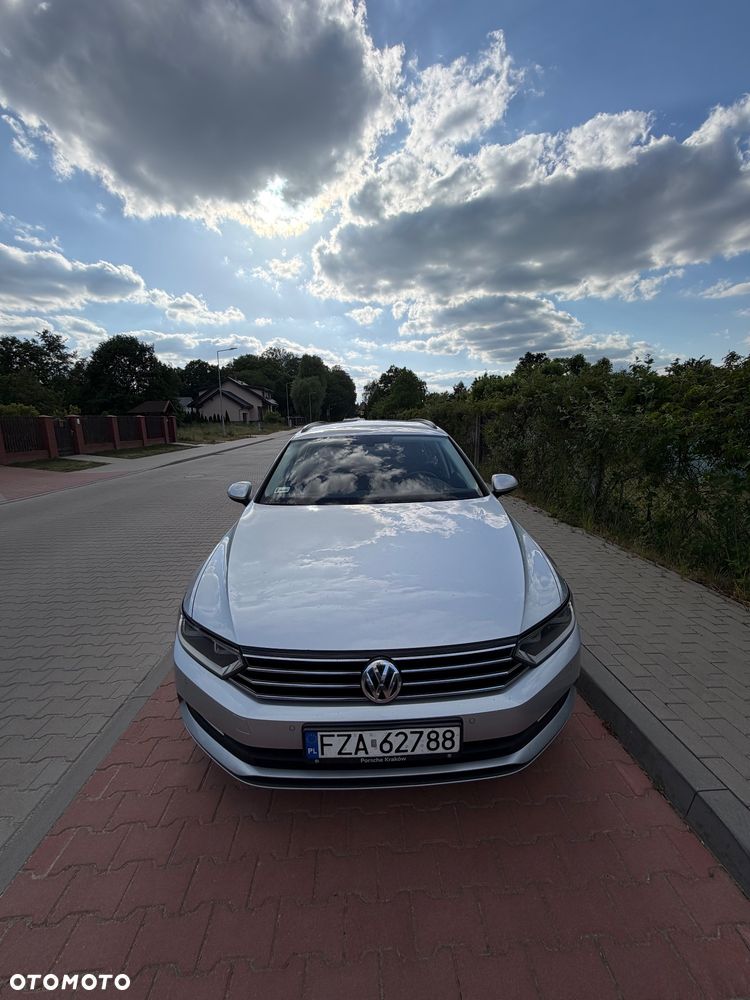 Volkswagen Passat 2.0 TDI SCR Trendline - 2