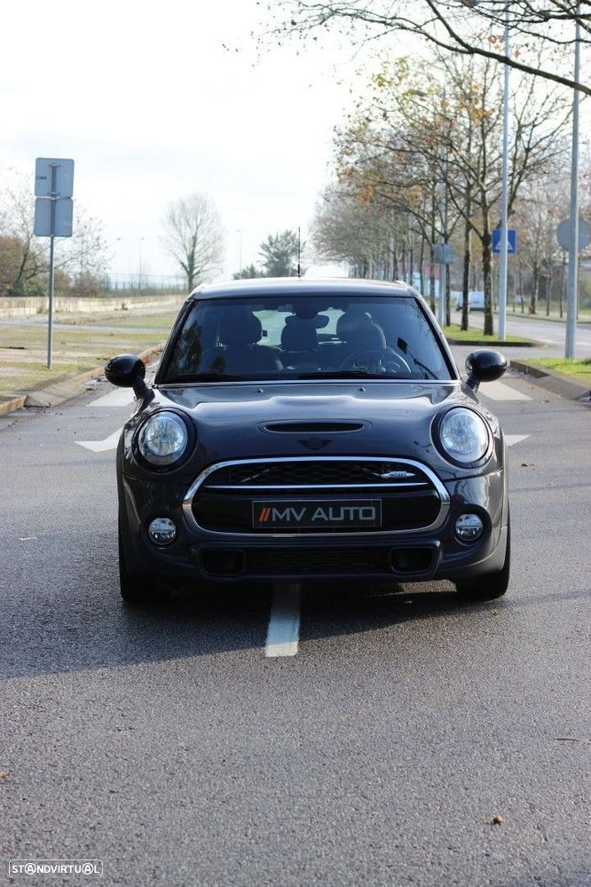 MINI 5 Portas Cooper SD Auto Desportiva - 6