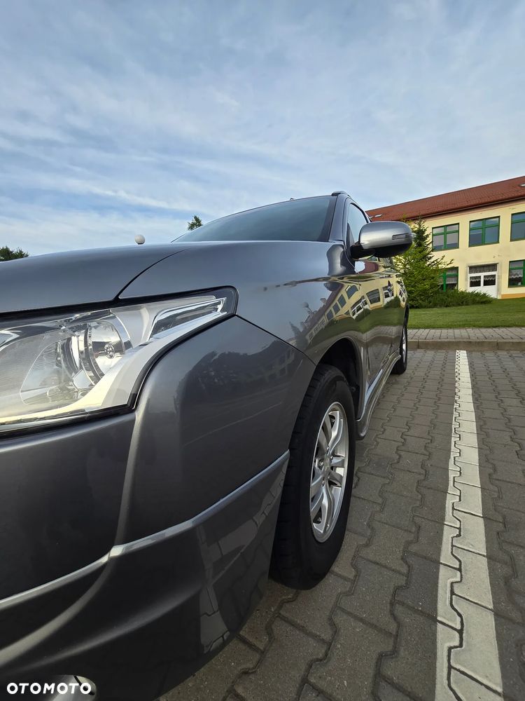 Mitsubishi Outlander 2.2 DI-D 2WD Invite - 16