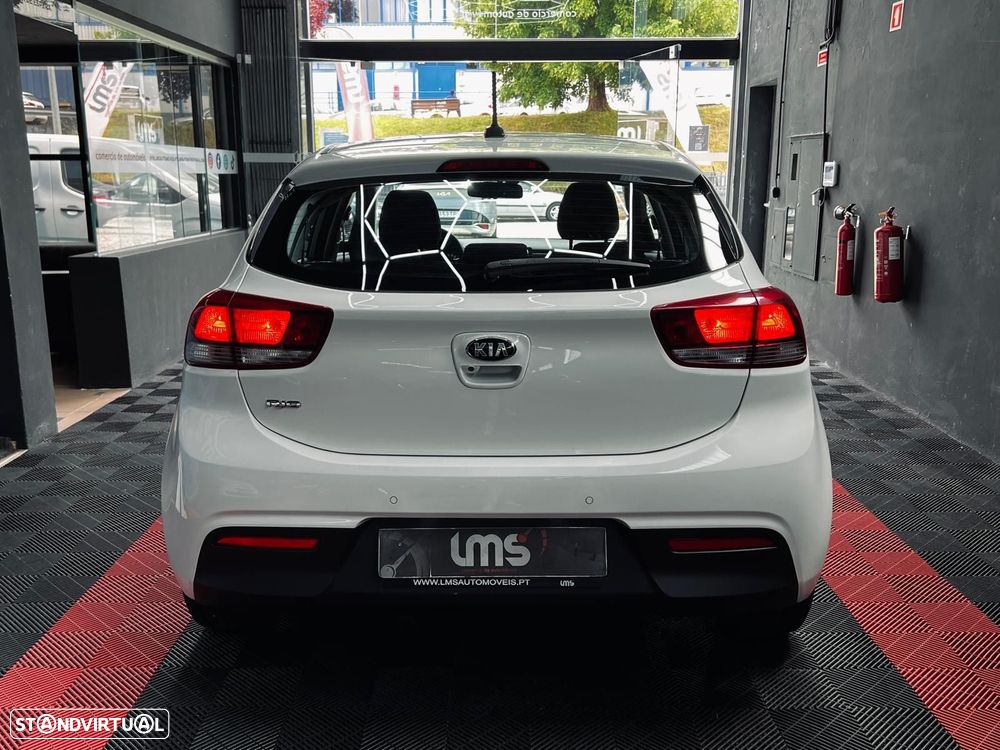 Kia Rio 1.2 CVVT LX - 9