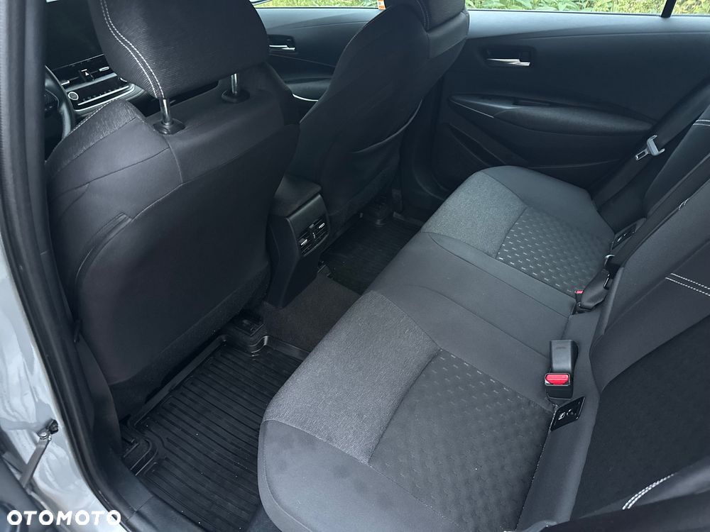 Toyota Corolla 2.0 Hybrid Comfort - 21
