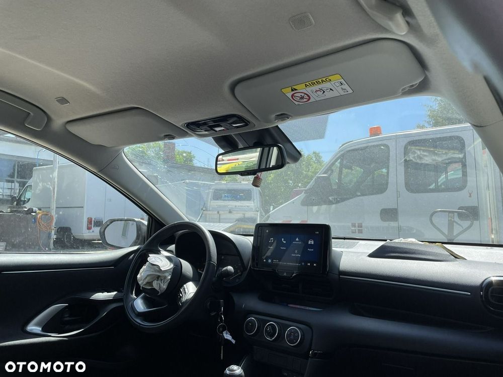 Toyota Yaris - 21