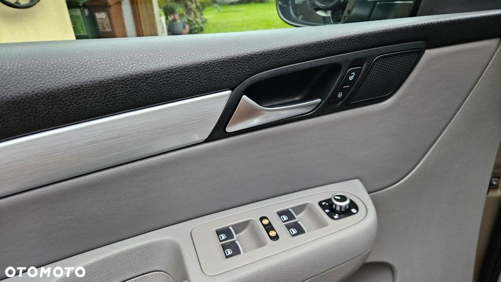 Volkswagen Sharan 2.0 TDI 4Mot Highline - 17