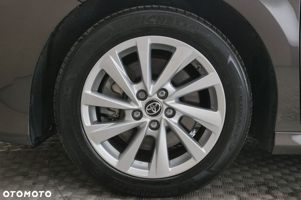 Toyota Camry 2.5 Hybrid Comfort CVT - 14