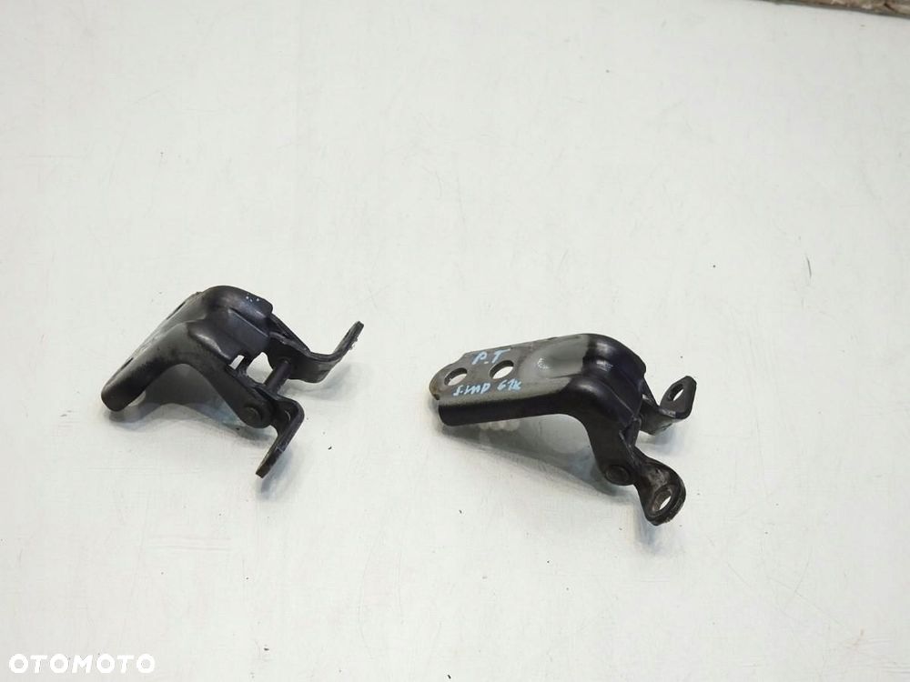 ZAWIAS ZAWIASY DRZWI PRAWY TYŁ 61K SUBARU IMPREZA III GH - 5