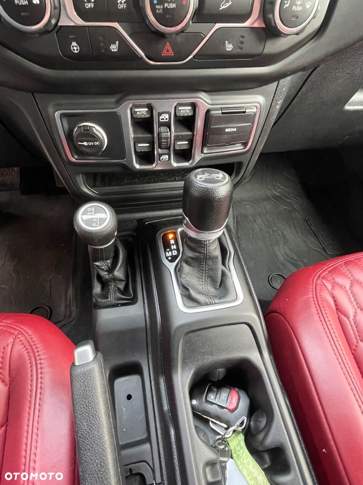 Jeep Wrangler - 17