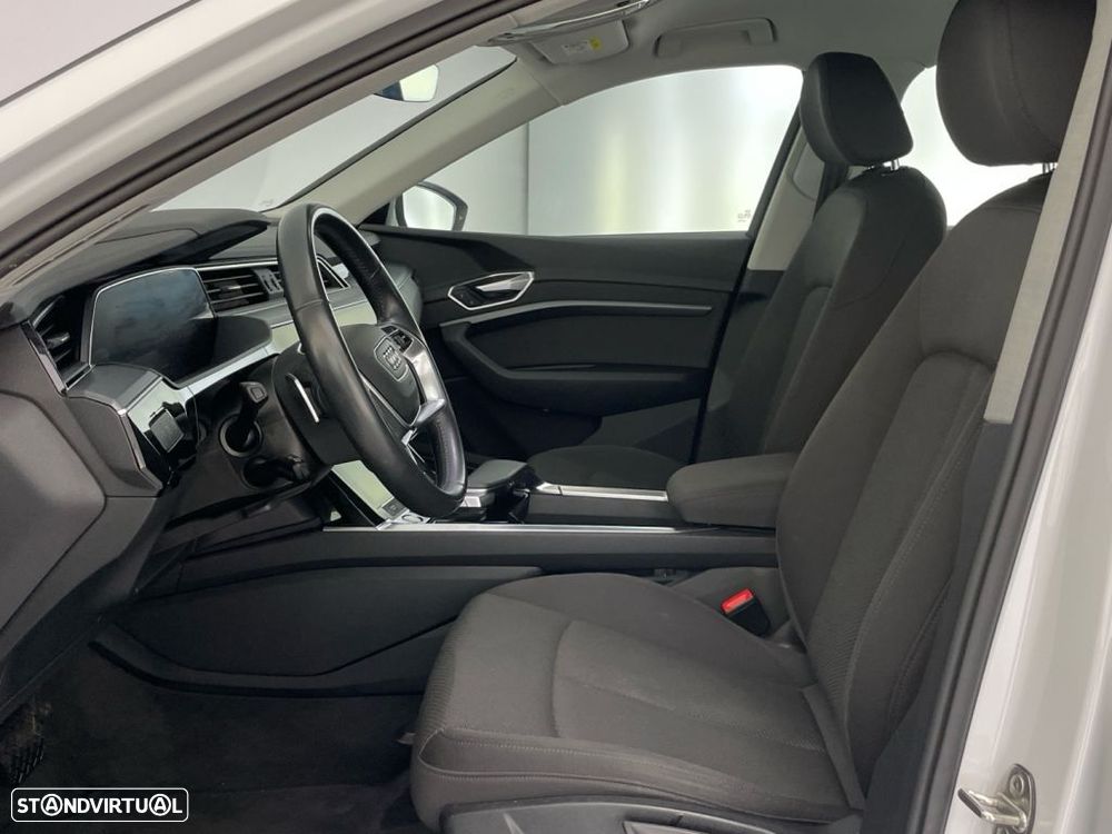 Audi e-tron 55 quattro Advanced — fotografia 11