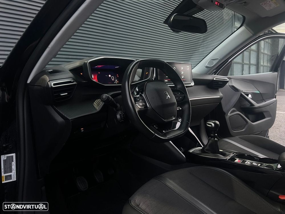 Peugeot 2008 1.2 PureTech Allure - 9