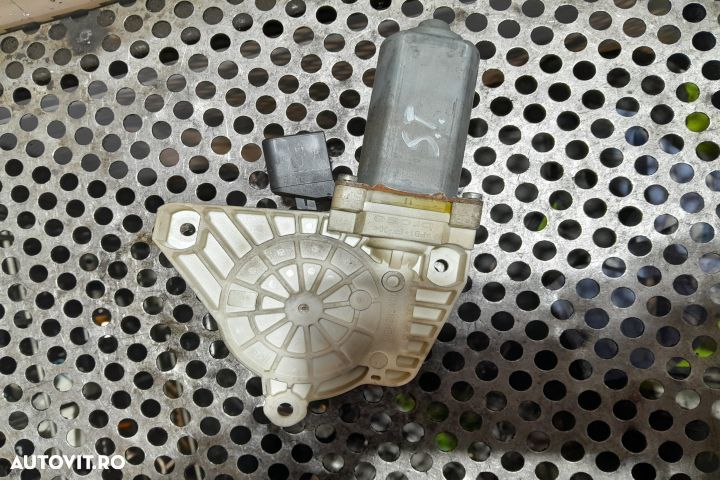 Motoras macara geam stanga A2078200342 Mercedes-Benz E-Class C207 [20 - 3