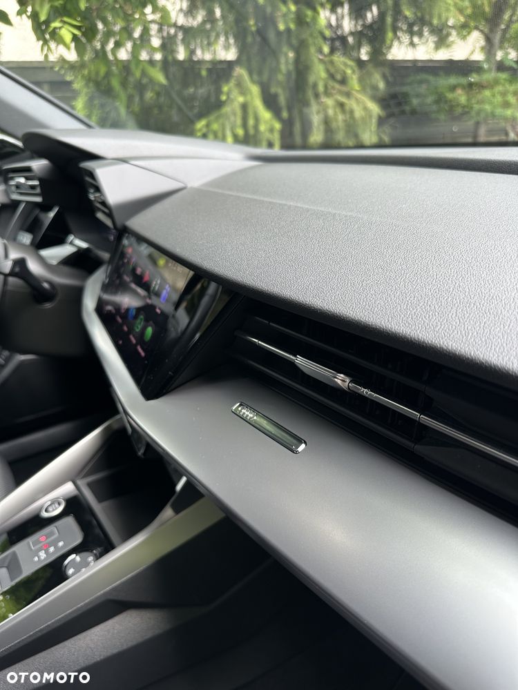 Audi A3 Limousine 35 TFSI mHEV S tronic - 12