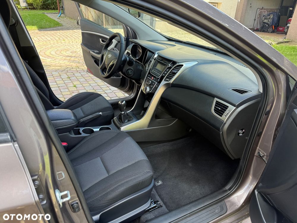 Hyundai i30 1.4 Trend - 25