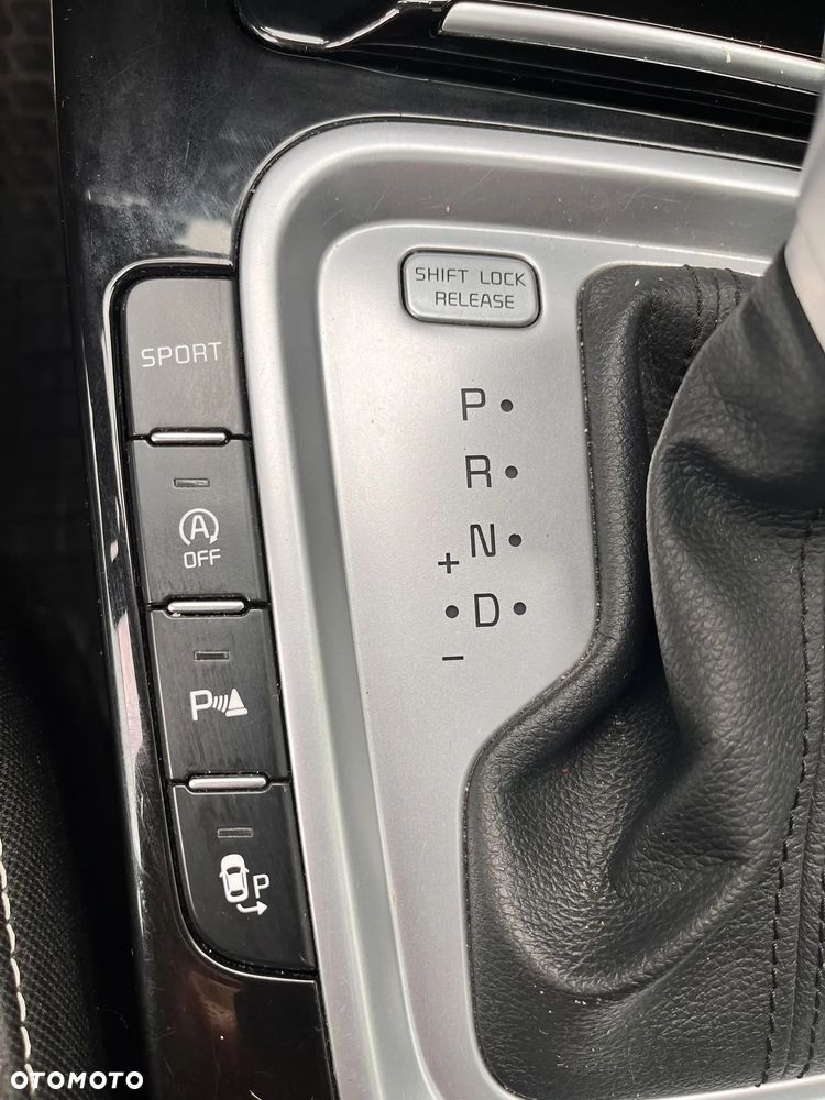 Kia XCeed 1.6 CRDi mHEV L Business Line DCT - 23