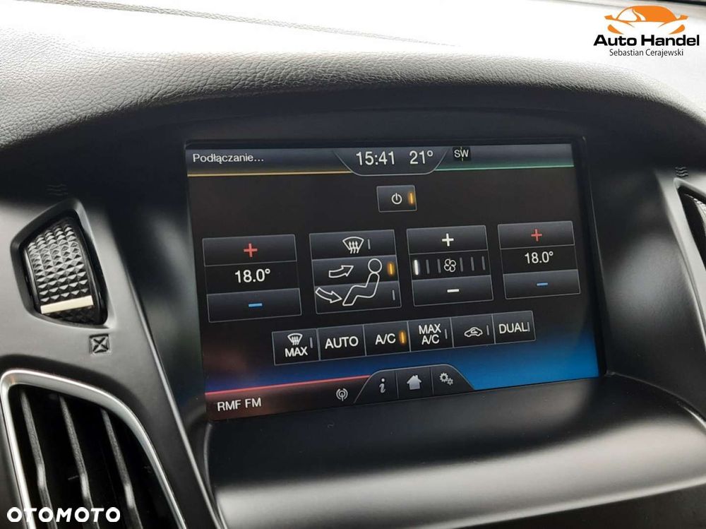 Ford Focus 1.5 EcoBoost STart-Stopp-System TITANIUM - 32