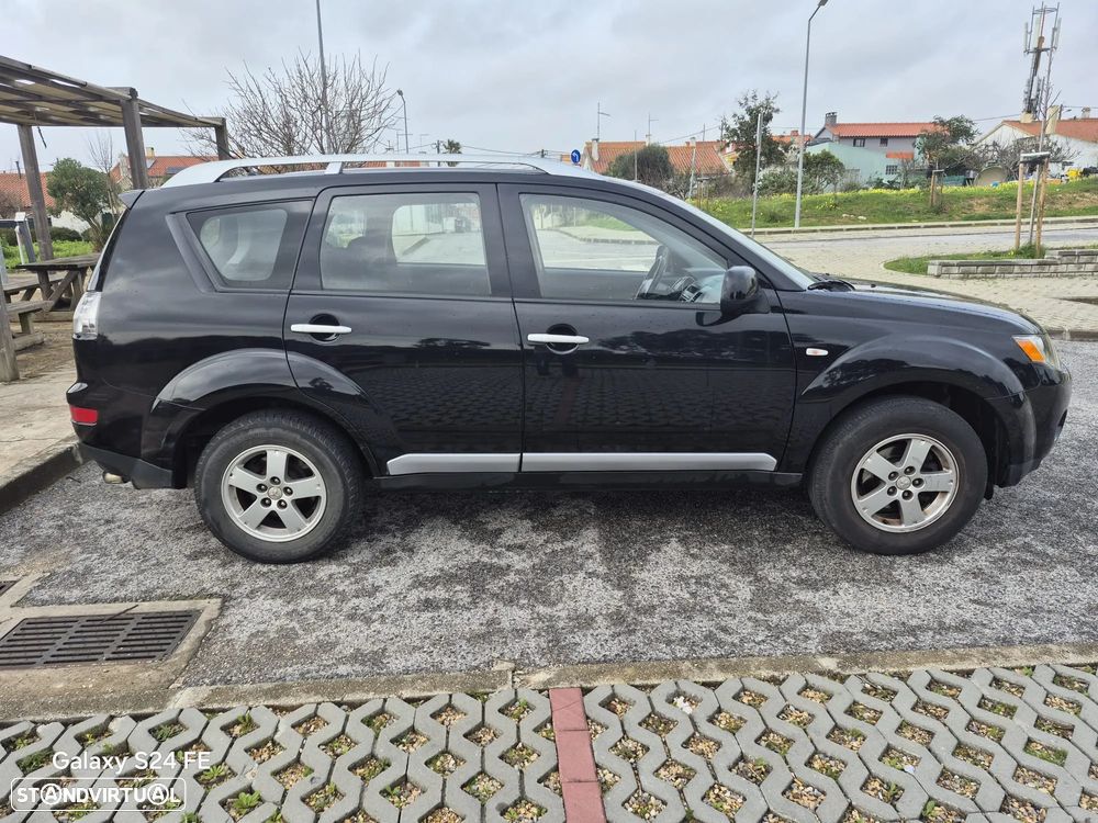 Mitsubishi Outlander 2.0 DI-D Intense 4WD - 4