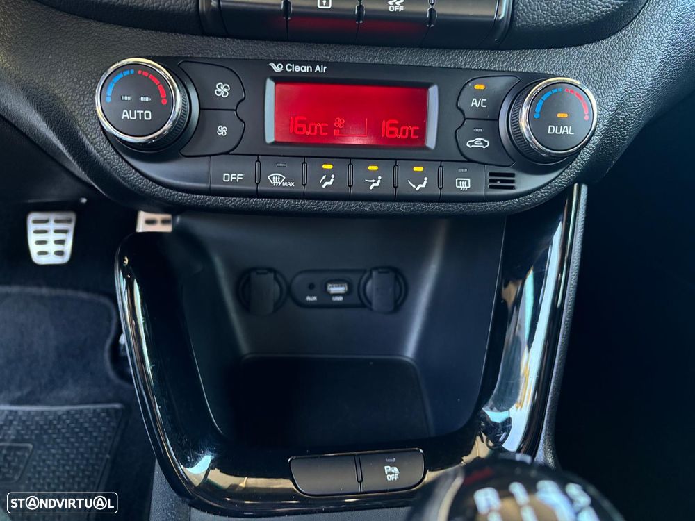 Kia Ceed 1.6 T-GDI GT - 14