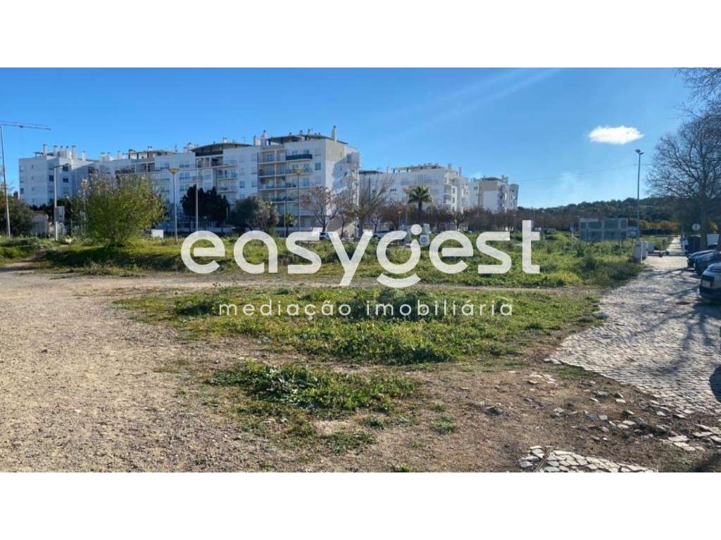 Excelente Terreno Urbano com área de construção de 1604 m2 em Loulé - Grande imagem: 3/12