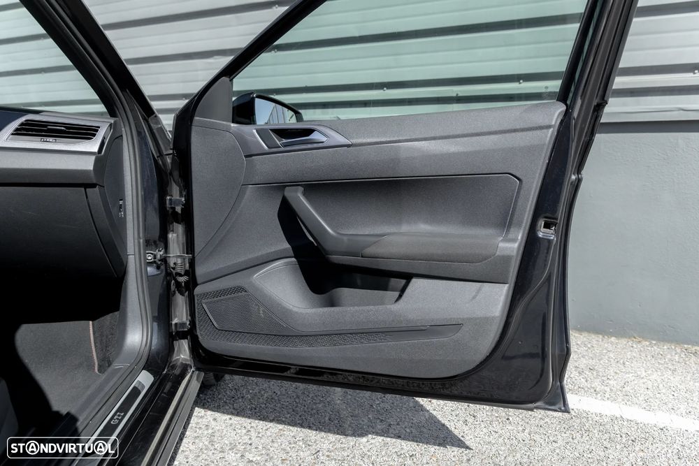 VW Polo 2.0 TSI DSG GTI - 34