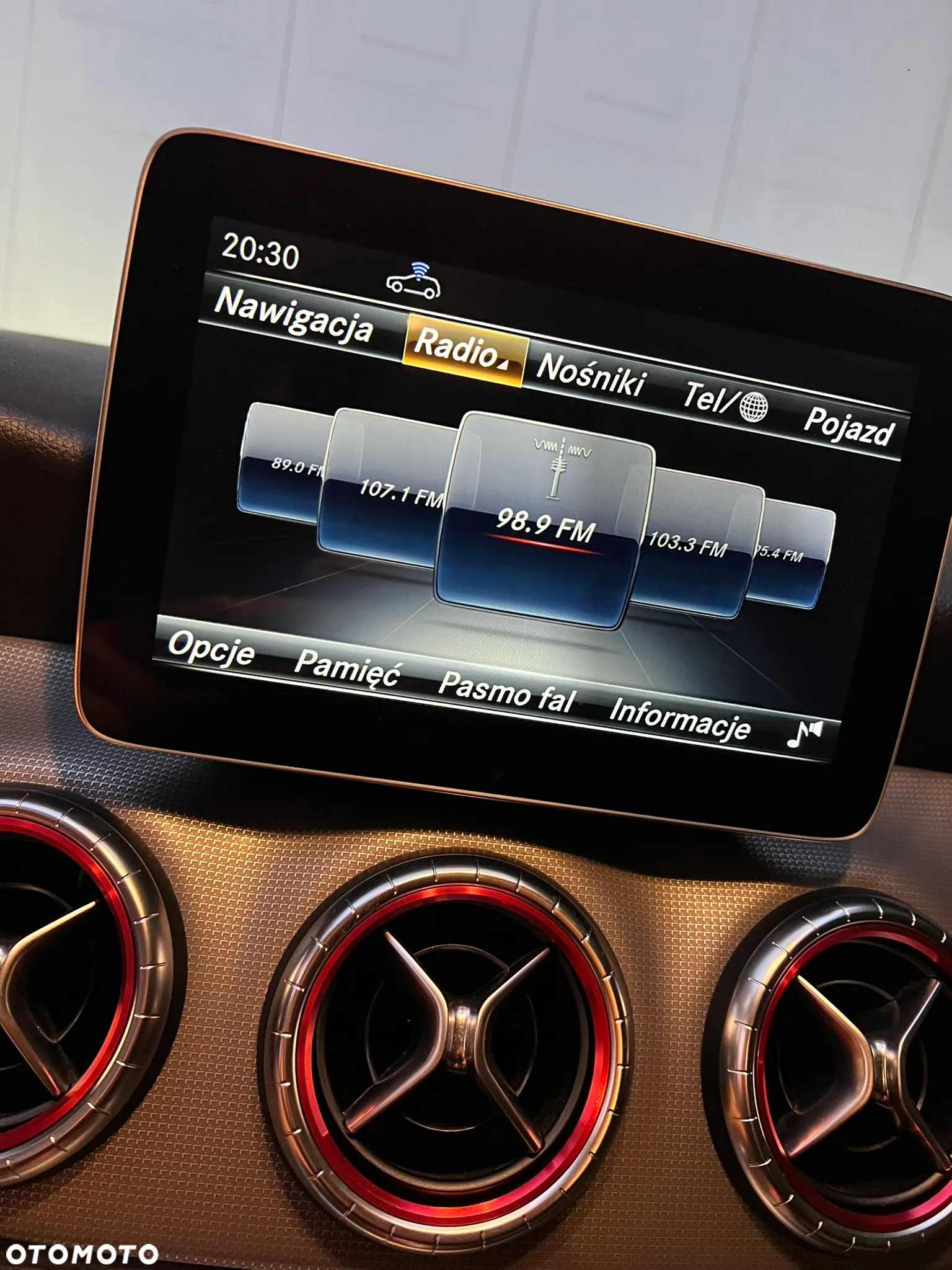 Mercedes-Benz CLA 250 7G-DCT - 20