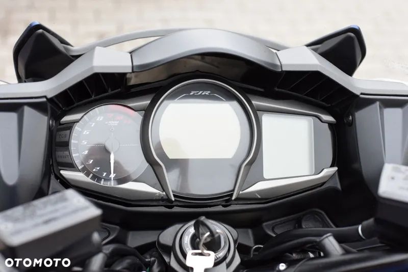 Yamaha FJR - 34
