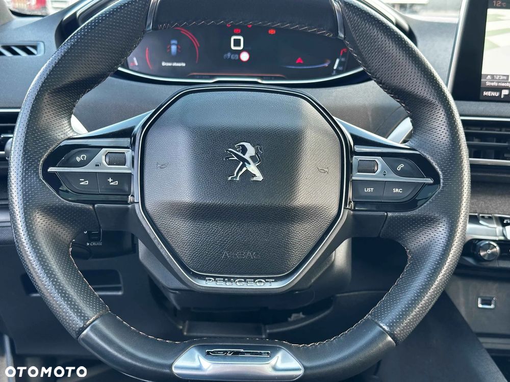 Peugeot 5008 - 29