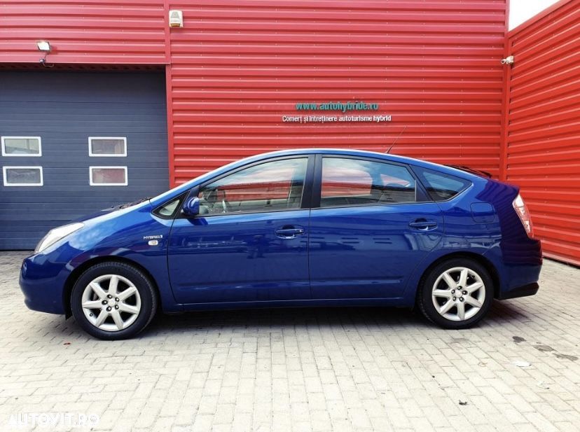 Toyota Prius (Hybrid) Sol - 20
