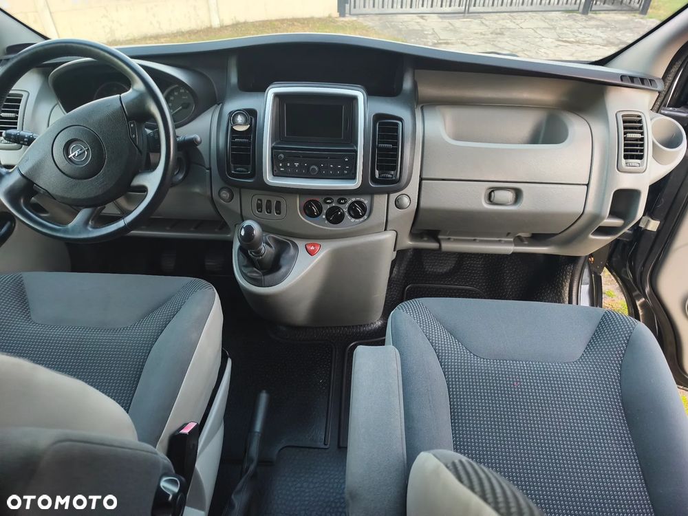 Opel VIVARO - 28