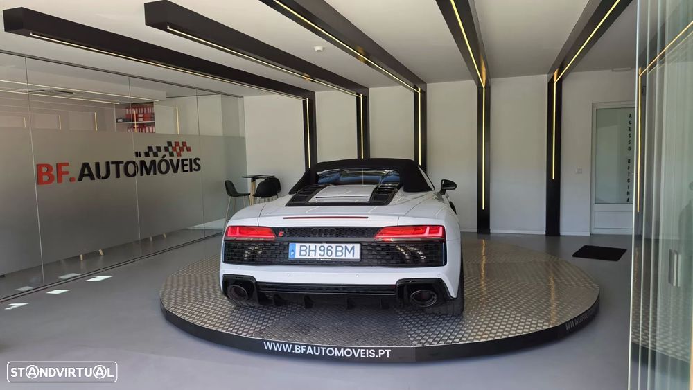 Audi R8 Spyder V10 5.2 FSI RWS S tronic — fotografia 16