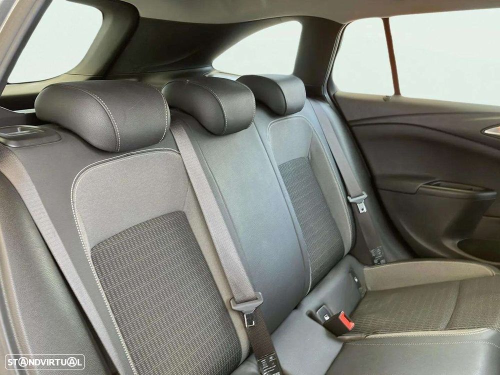 Opel Astra Sports Tourer 1.2 T GS Line S/S - 15