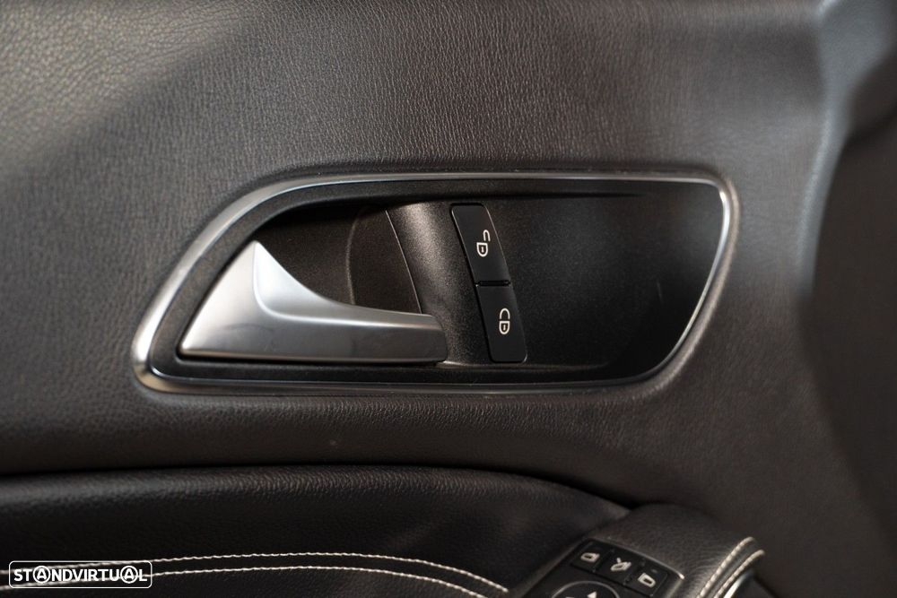 Mercedes-Benz CLA 180 (CDI) d Urban - 54